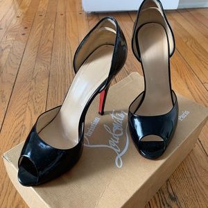 Christian Loubutin black pump / madame olaude 120 patent calf